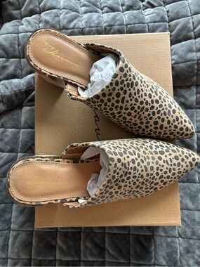 Vintage Havana Tan and Black Leopard-Print Mules